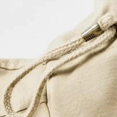 Elegant jakke med flere lommer